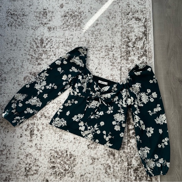 Abercrombie Green Floral Top - Picture 3 of 5